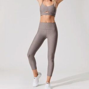 BRAND NEW Varley Everett High Rise Crop Mauve Leggings Small